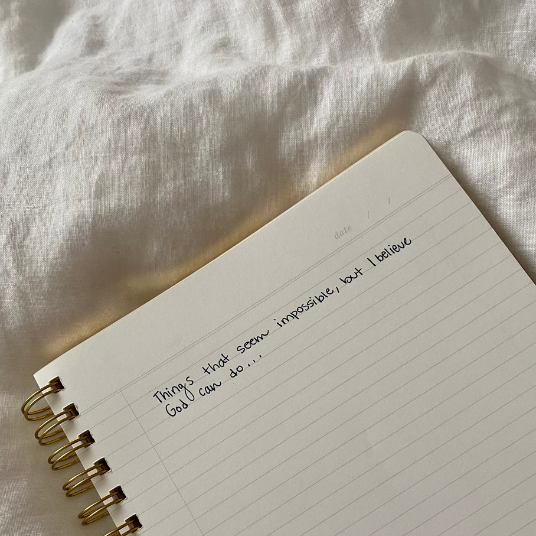 10 Journal Prompts for End-Of-Year Reflection